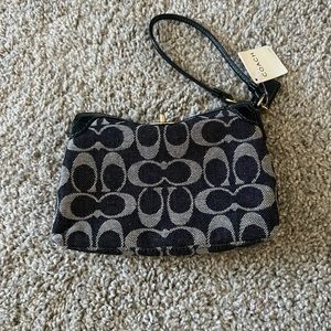 COACH WRISTLET NWT